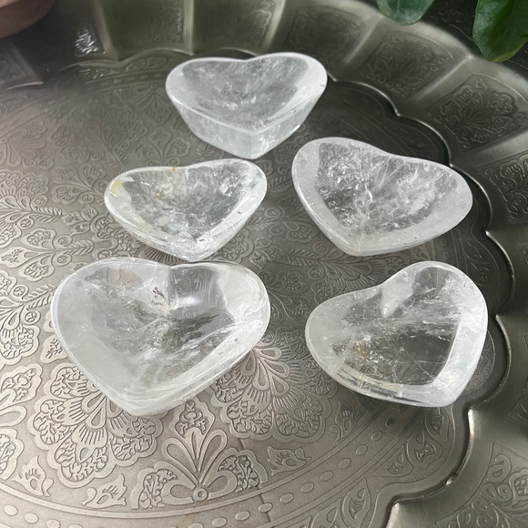 Crystal quartz heart dish - Picture 3 of 5